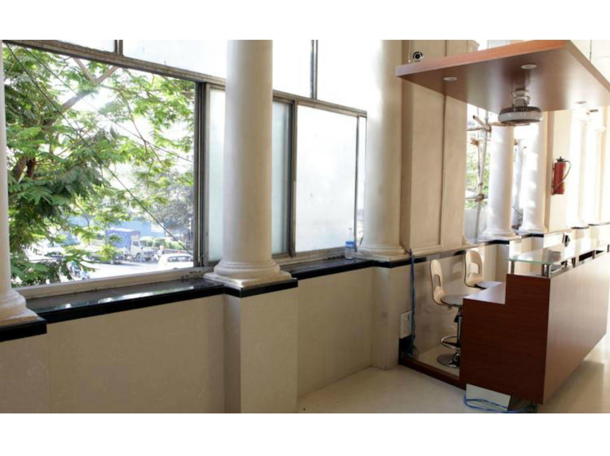 Hotel Elphinstone Mumbai  Buitenkant foto